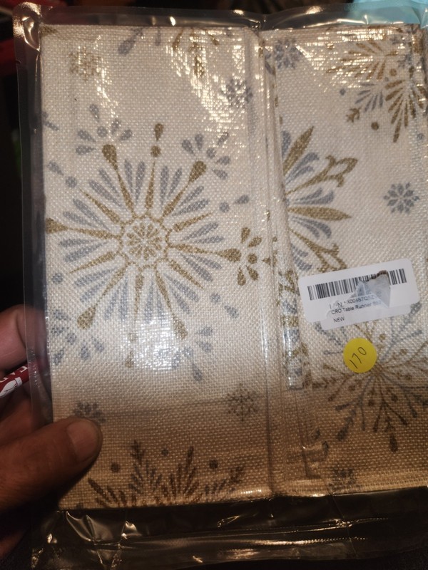 ❄️ Winter Snowflake Linen Table Runner ✨ Gold & Silver Holiday Decor ✨