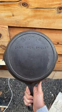 Victor Number 8 Cast Iron Skillet 722