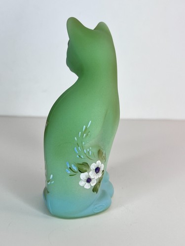 Fenton Gift Shop "Baby Bunny" Stylized Cat HP Kibbe Limited Edition 2024 - Picture 4 of 10
