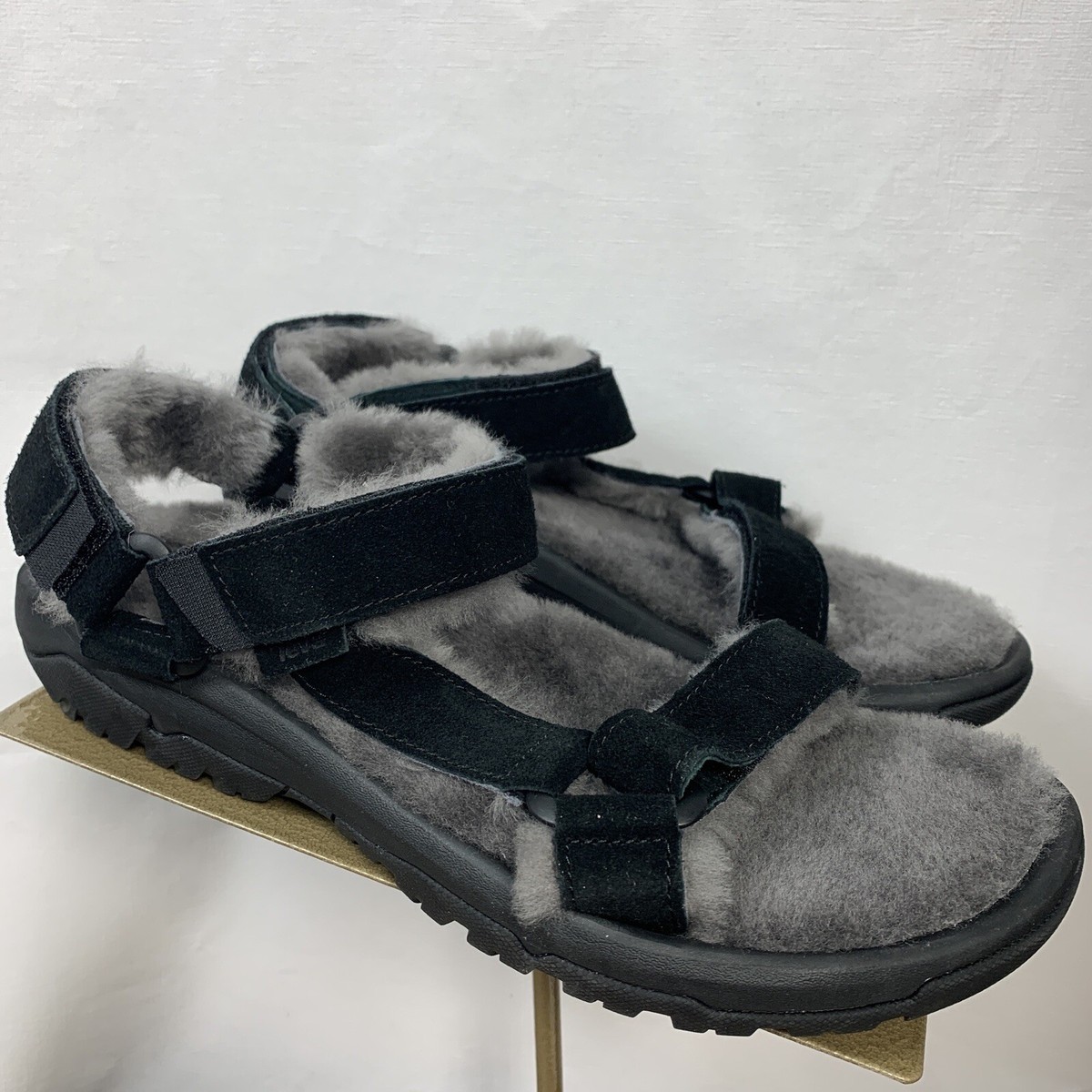 NEW Teva Mens Hurricane Shearling Black Strappy Suede Sandal  display picture 1