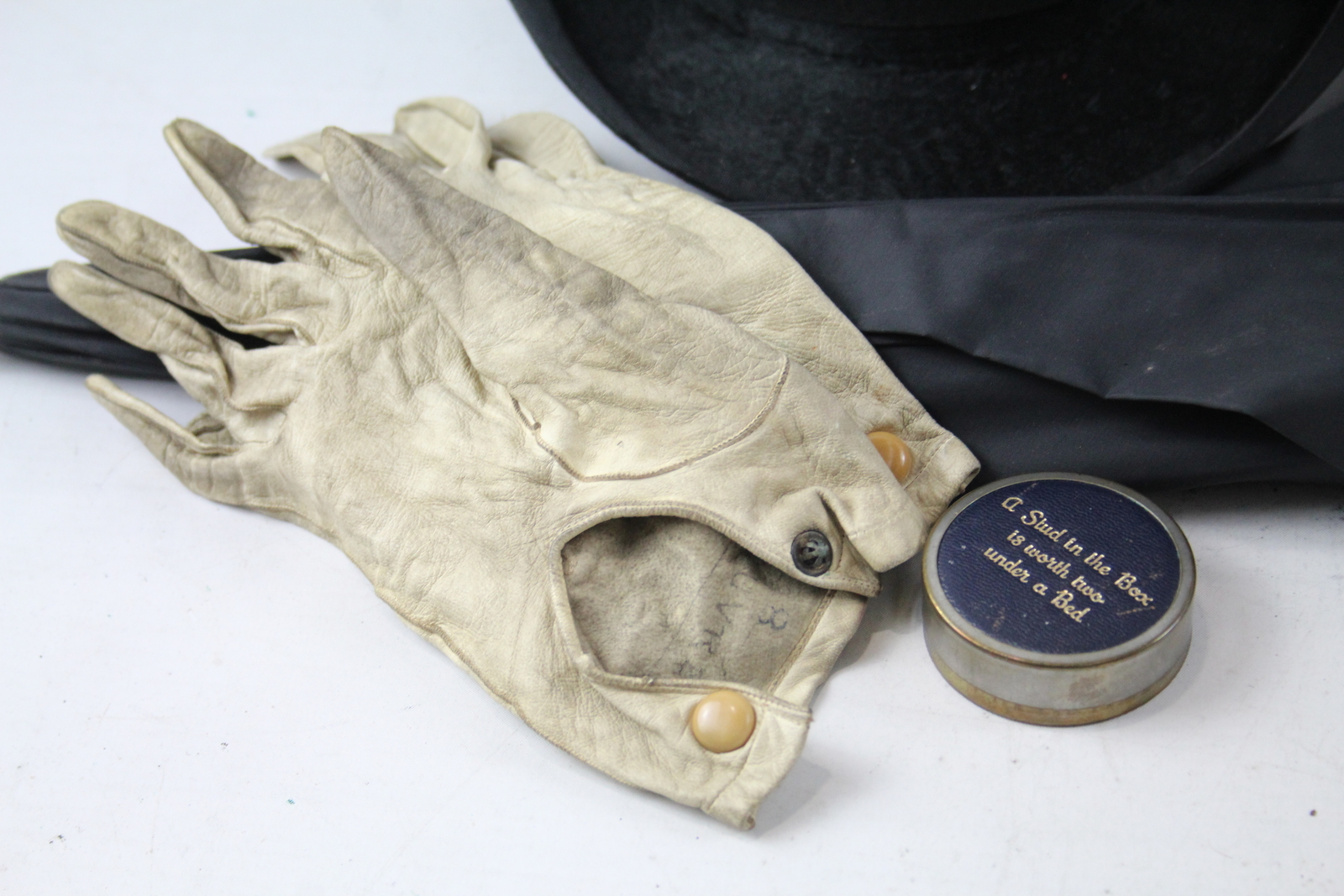 Men's Accessories Vintage Inc Loake Brogues Size 10, Top Hat, Umbrella