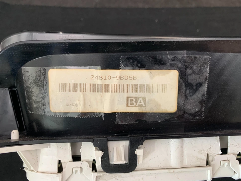 * Cuadro de instrumentos velocímetro Nissan Xterra & Frontier 2012 148.831 millas Foto 3 de 3