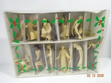 Miniature NATIVITY MANGER Set  15pc Hard PLASTIC Orig. Box Size approx. 3" Tall