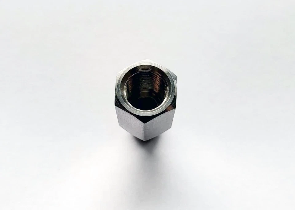 Adaptador de conversión de accesorios de sensor de presión de acero inoxidable M10x1,25 hembra a 1/8 NPT Foto 4 de 4