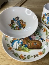 Vintage Oneida Kids Little Old Woman Lived in a Shoe 3 Pc Set Melamine