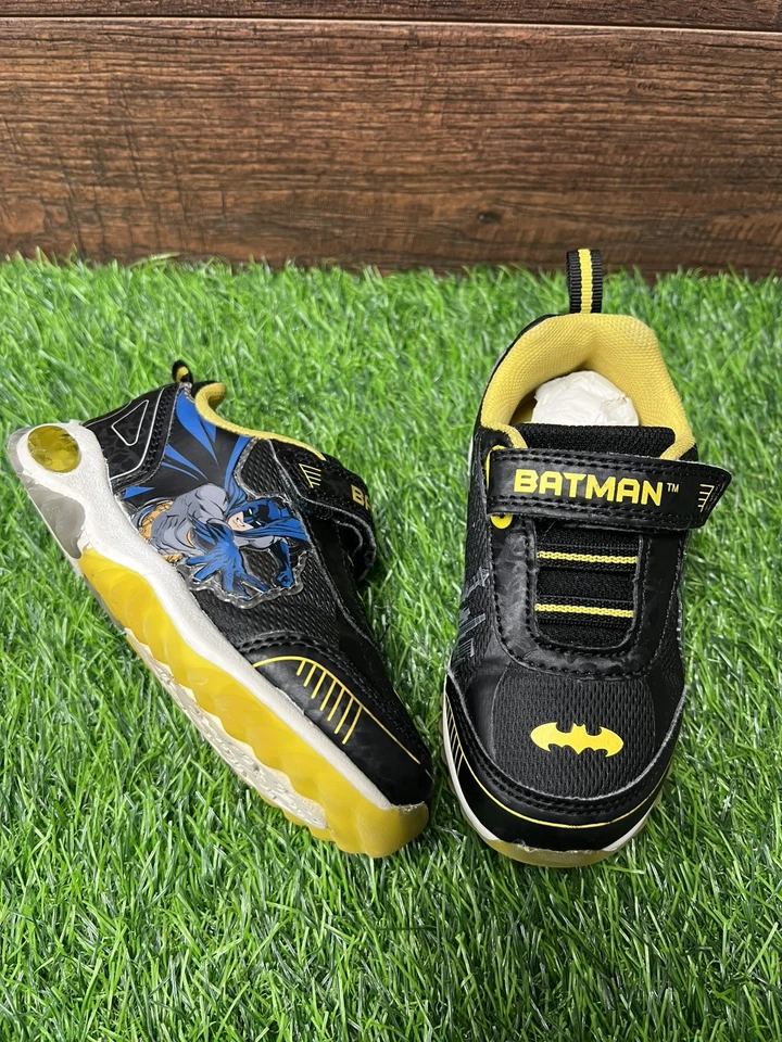 Batman Iluminado Zapatos Tenis Niño Pequeño Talla 8 Negro DC Comics Super Hero Gotham Foto 4 de 4
