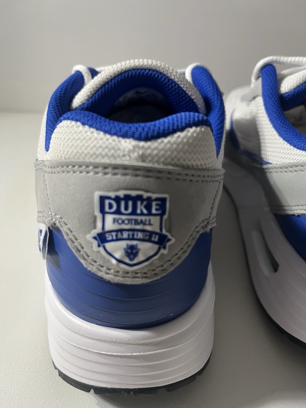 Nike College Air Max Verse x Duke Shoes IB3238-100 Size 10.5 US thumbnail 8