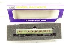 Dapol 4051 N-Gauge Maunsell Coach SR Brake, 3rd Class Lined Green