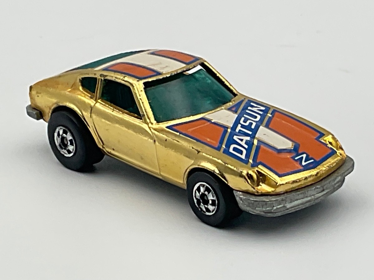 HOT WHEELS BLACKWALL Z WHIZ DATSUN 240Z - GOLDEN MACHINES SERIES