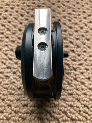 Orvis Rocky Mountain 5/6 Fly Reel - Picture 3 of 15