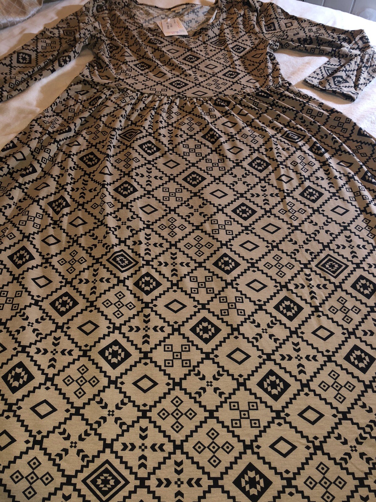 Picture 1 of 12