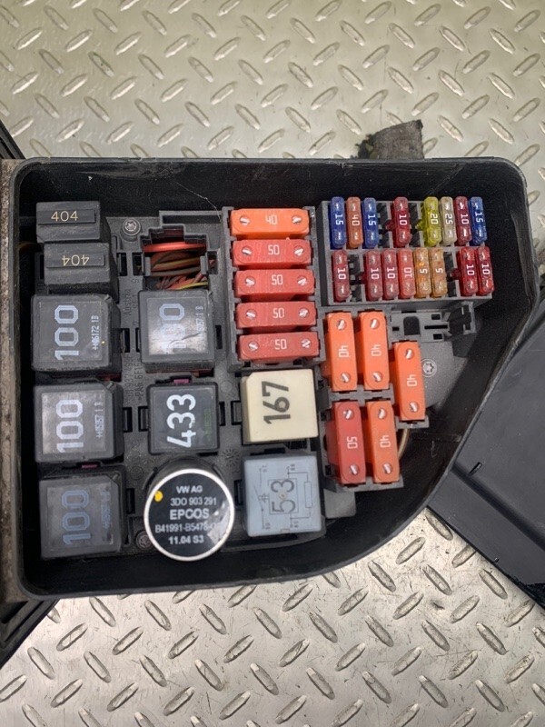 05 06 07 08 09 10 Bentley Continental Flying Spur Fuse Relay Box OEM 3D1937118H