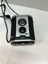 VINTAGE KODAK BROWNIE REFLEX SYNCHRO MODEL 173 CAMERA. UNTESTED