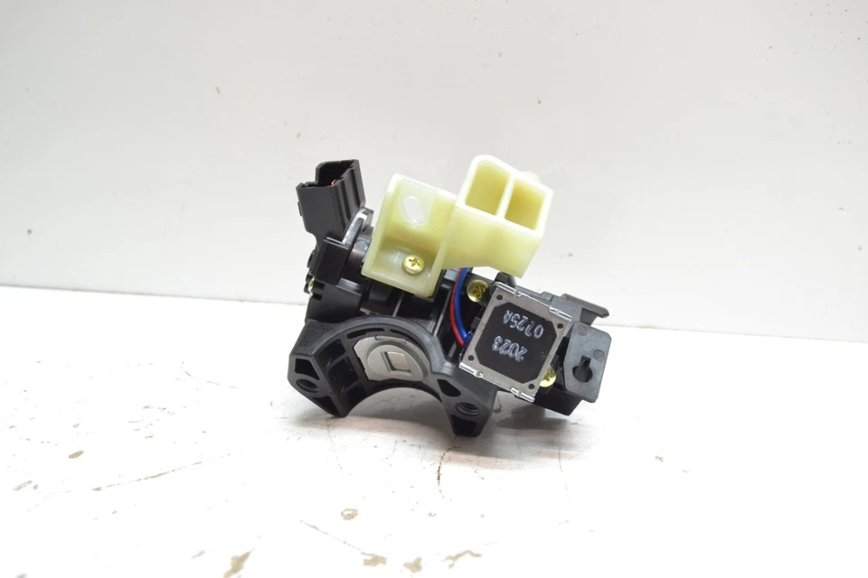 HYUNDAI OEM 11-16 Elantra Coupe Sudário, Interruptores Alavancas-Lock Assy 819103X130 - Imagem 2 de 4