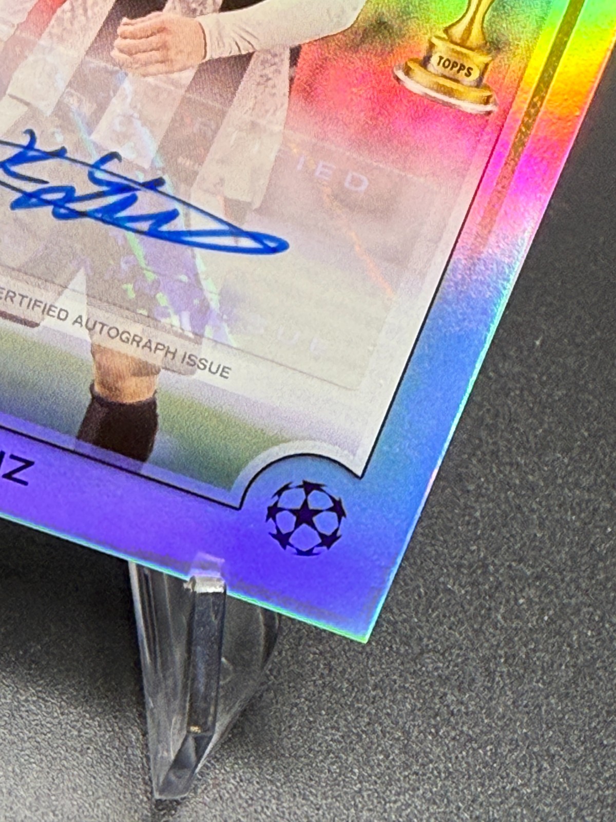Kenan Yildiz 2024-25 Topps UCC Future Stars Rookie Gold Cup Holo #FSA-KY Auto