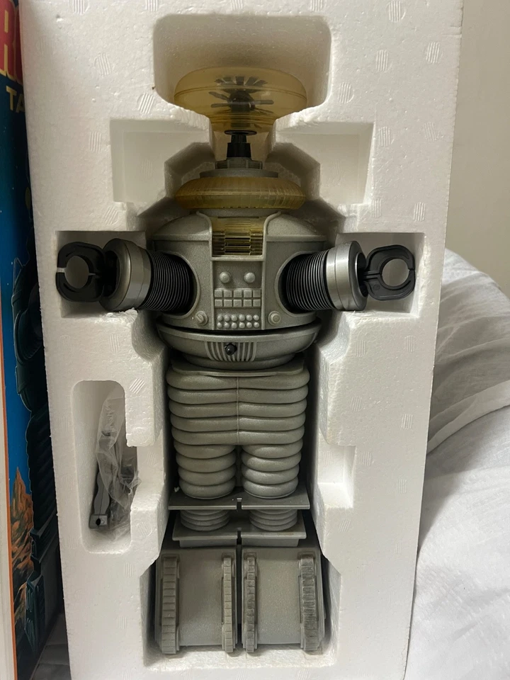 1986 MASUDAYA TALKING FIGURE ROBOT YM-3 LOST IN SPACE 1/5 Scalenot Tin - Image 2 of 4