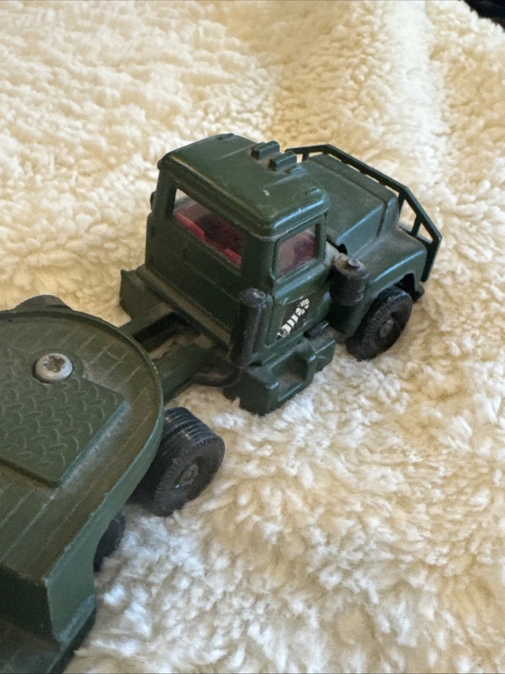 Corgi Mac Truck - Image 3 of 4