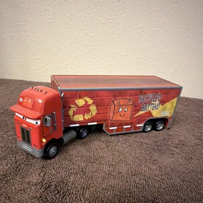 JERRY RECYCLED BATTERIES HAULER(ピータービルト Disney Pixar Cars Hauler Jerry Recycled Batteries Hauler Red