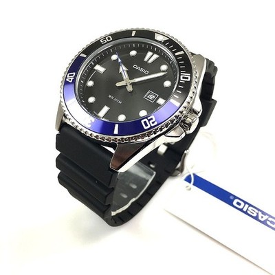 Casio MDV107-1A2V Men's Diver's Style 200 M Batman Dive MDV-107