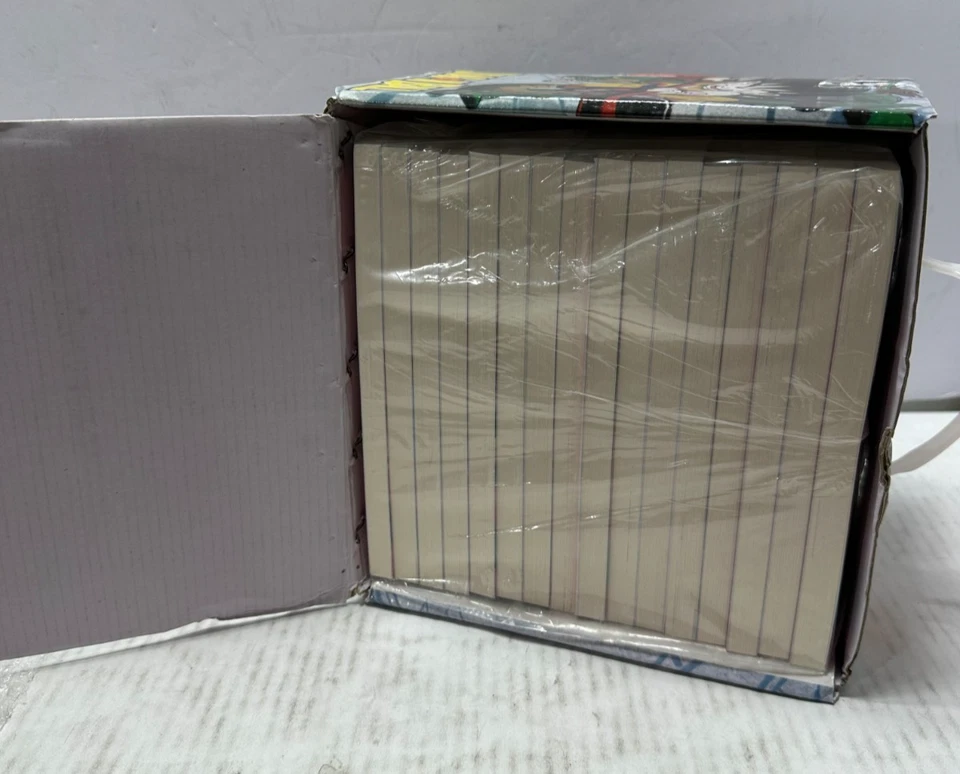 Dragon Ball Z Complete Box Set Vols. 1-16 with Premium Paperback Box Set - Image 3 of 4