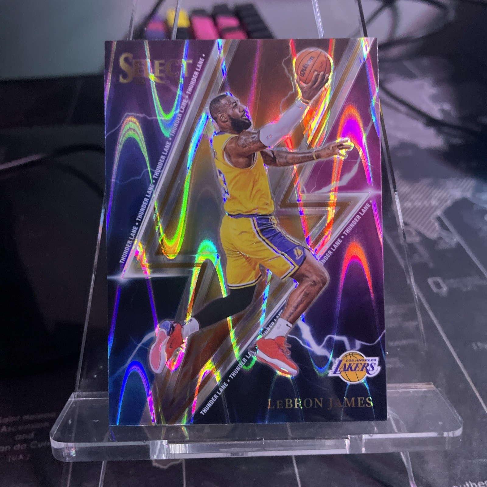 2023-24 Panini Select - Thunder Lane LeBron James #8 Tectonic Prizm