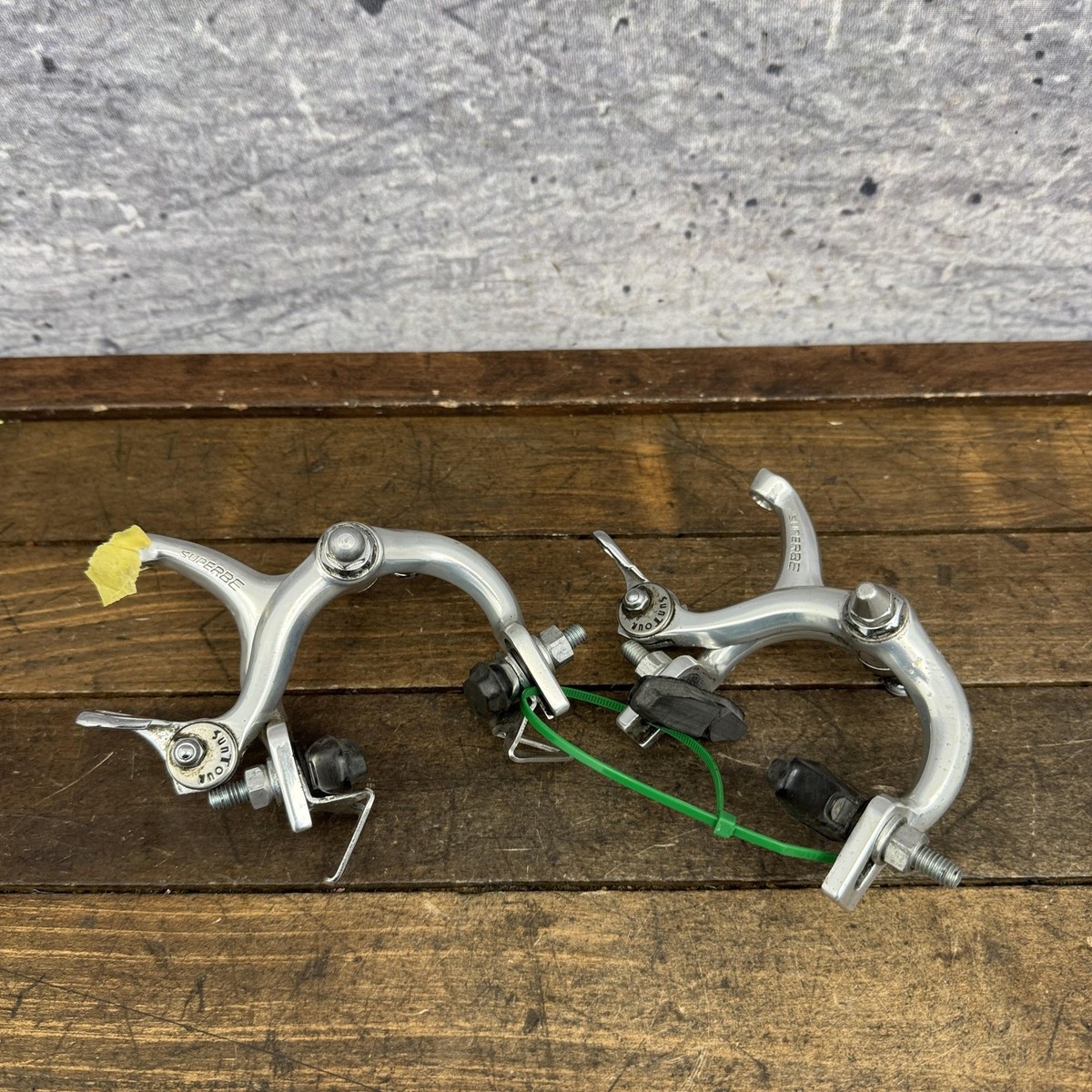Vintage Suntour Superbe 4700 Caliper Brakes Set Silver Road Japan