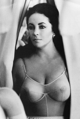 Elizabeth Taylor wearing bra 1974 The Driver's Seat movie 8x10 inch photo