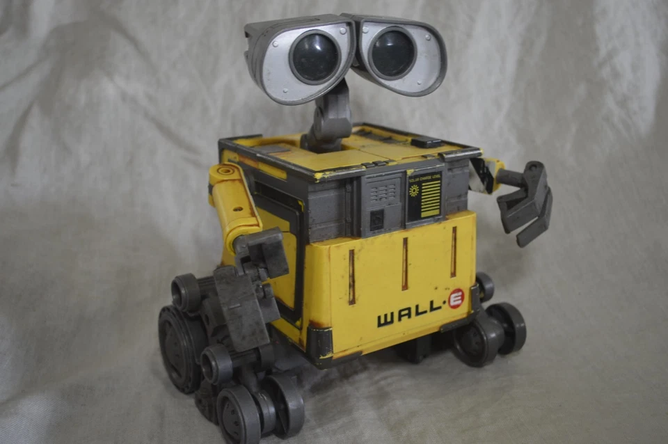 Disney Pixar Wall-E Thinkway Remote Control RC Toy w/ U-Command  READ!! - Image 2 of 4