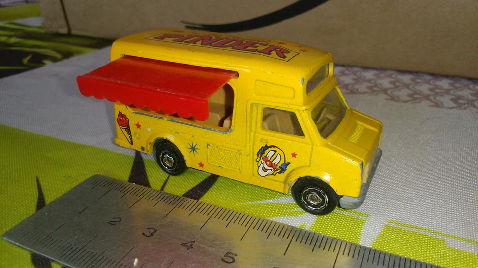 PINDER FOURGON GLACE MAJORETTE N°259 1/67 OCCASION - Photo 1/1