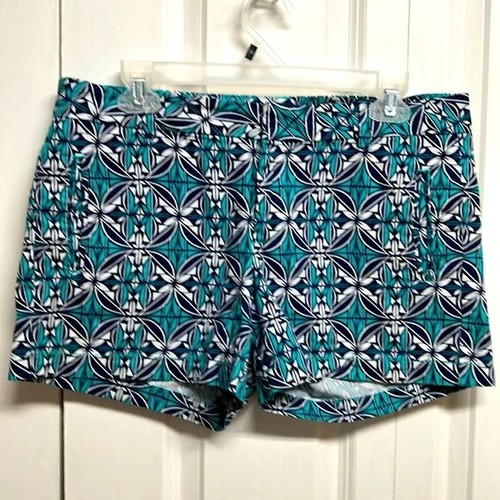Stylus Blue Black White Floral Print Mid Rise Pocket Shorts Size 8