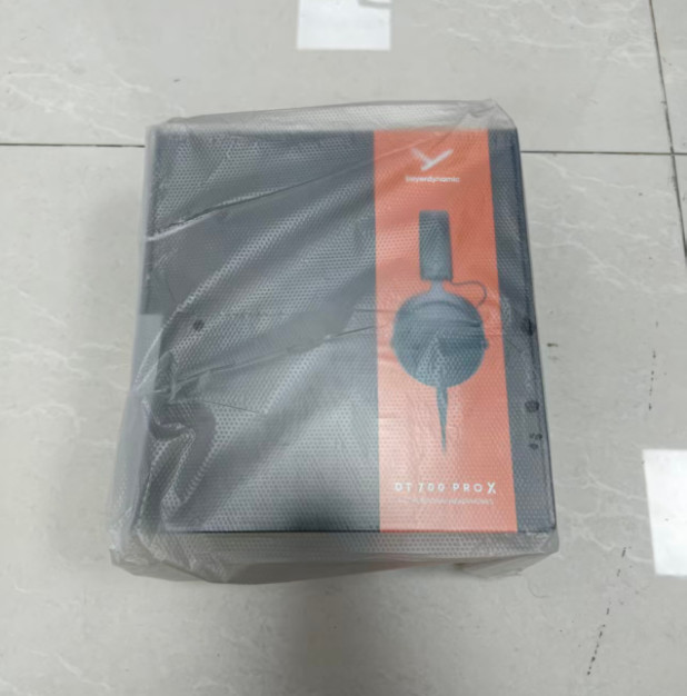 beyerdynamic DT 700 PRO X Closed Back Studio Headphones (737704