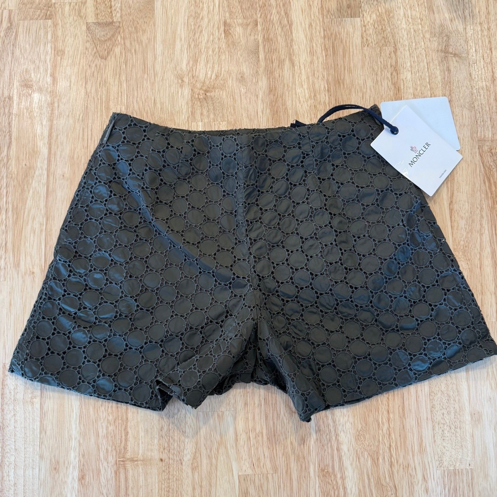 Moncler Women Olive Green Eyelet Laser Cut Shorts Sz 42 Made in Italy