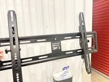 Montaje inclinable Sanus Systems Vmpl50A-B1 de 32 pulgadas a 85 pulgadas