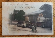 Arcis sur Aube - Place du Marché Couvert, un jour de Marché, Attelage - Amorce d