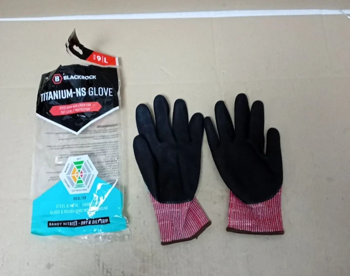Blackrock Titanium Maximum Cut Resistant Gloves Level F Size 9L Nitrile New