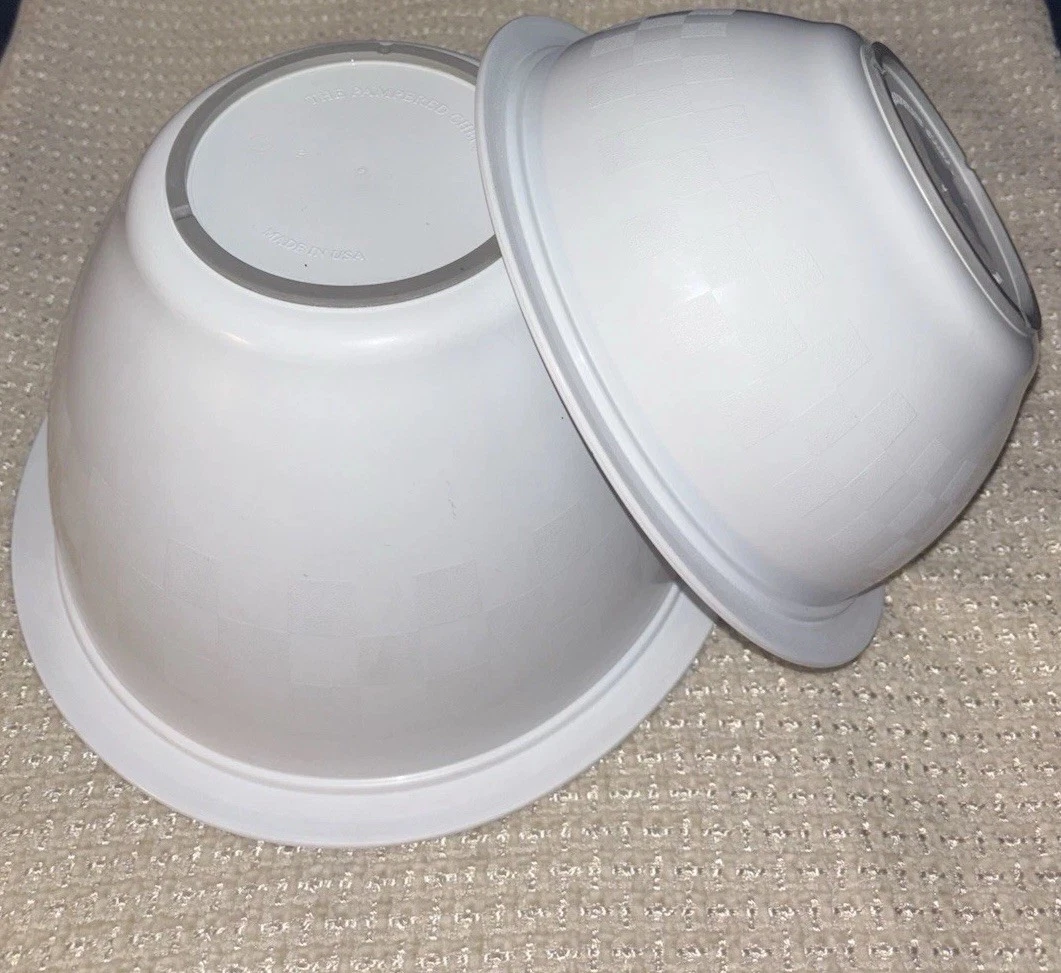 Pampered Chef Large 10" Small 9" White Mixing Bowls Checkerboard- No lids