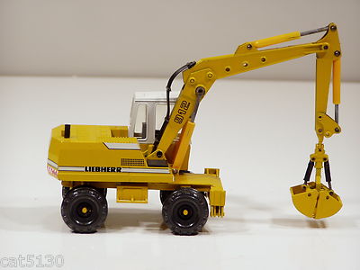 L conrad 1/50 LIEBHERRHS 882 コンラッド クレーン Buffalo Road
