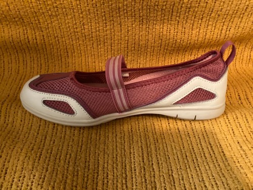 Comfortview Women’s Flats, Fuchsia-Berry-White, US 7W, Almond, Made In China - Picture 6 of 8