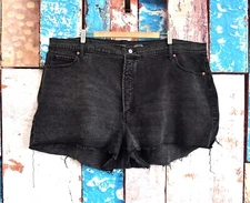 Women's Old Navy Higher High-Waisted Button-Fly Sky-Hi A-Line Black Cut-Off Jean