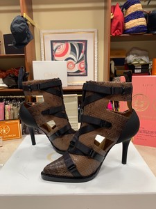chloe tracy boot