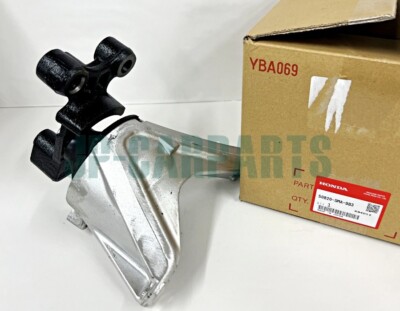 HONDA GENUINE ENGINE SIDE MOUNTING RUBBER 50820-SMA-983 STREAM DBA