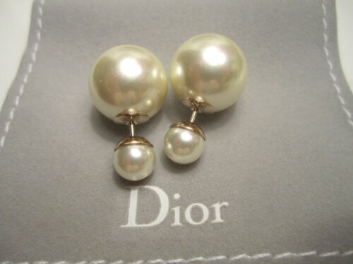 Dior Tribale Faux Pearl Earrings Zodiac Signs | eBay Dior Tribale Faux Pearl Earrings Zodiac Signs | eBay