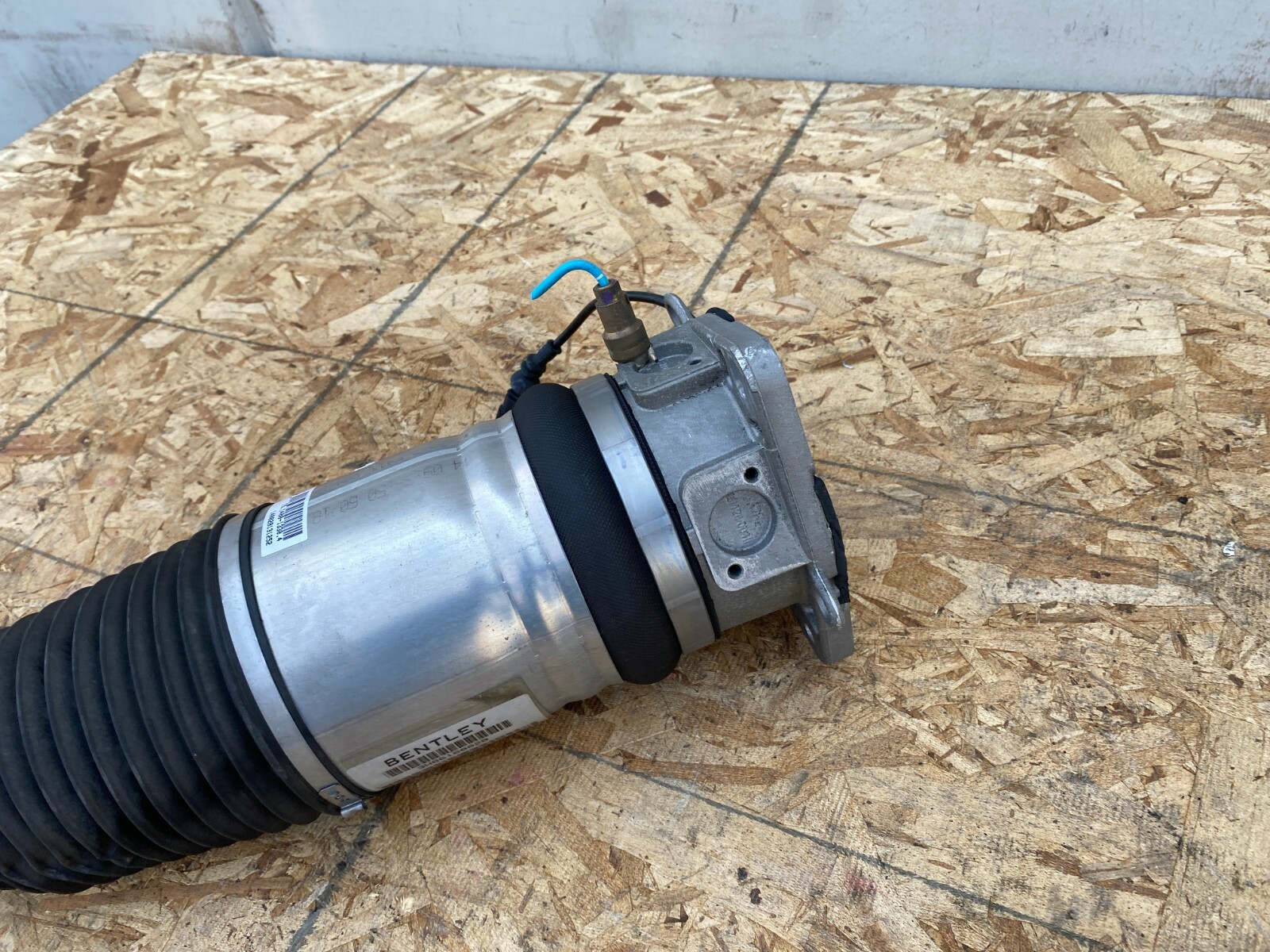 Bentley Continental GT 2012-2015 REAR+RIGHT Air suspension strut