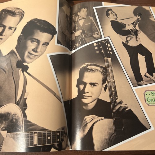 Simon And Garfunkel In Concert Australia & New Zealand Tour 1983 Program (R4.1) - Foto 11 di 13