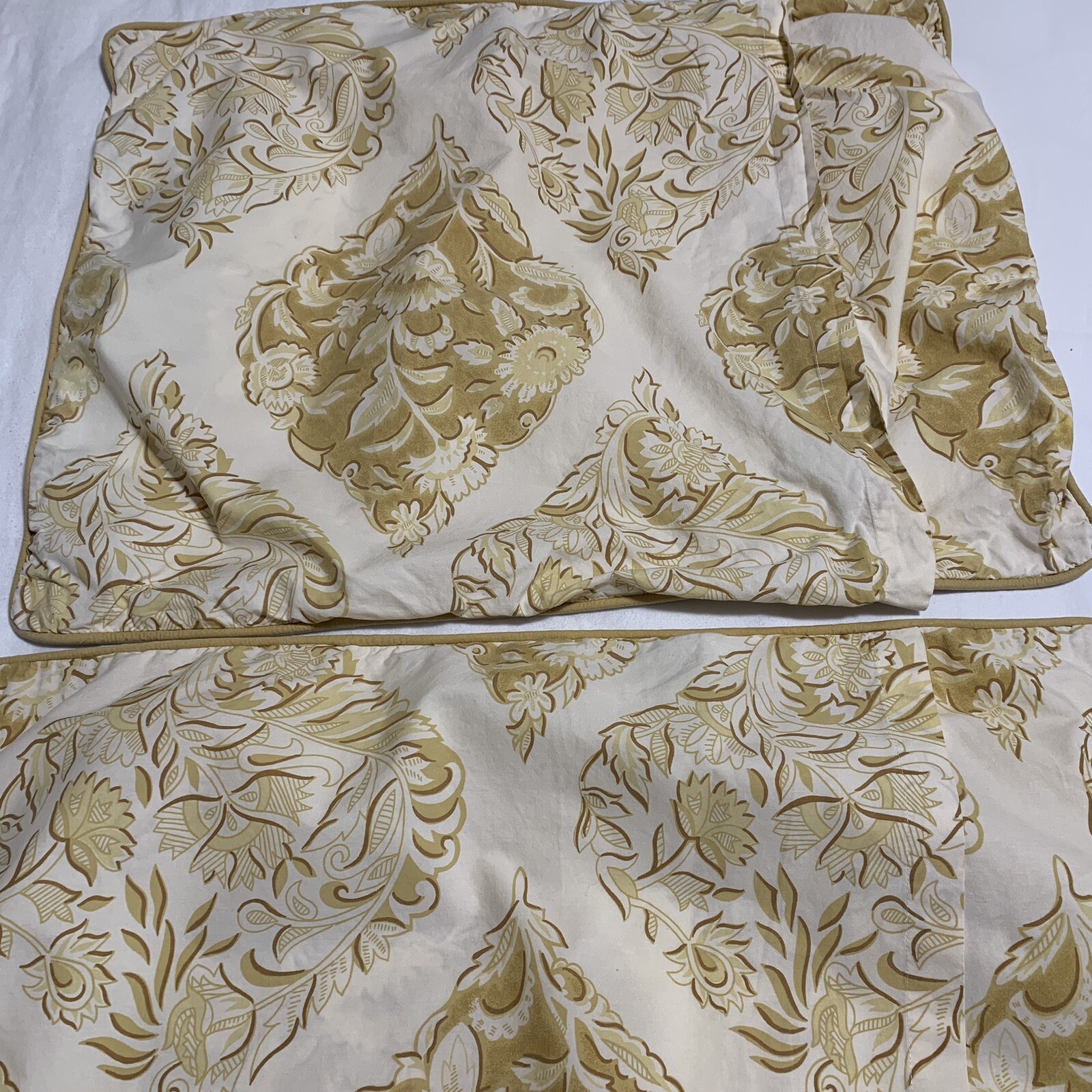 Set Of 2 Pottery Barn Pillow Shams Std Isabelle Medallion Floral Yellow Cotton
