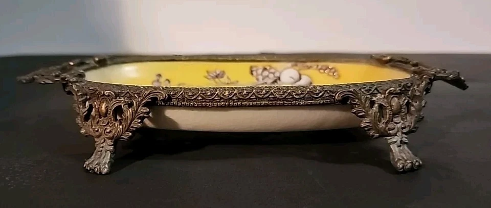 Jabonera china esmaltada de porcelana con pies de latón antigua arte de 4 patas ornamentado ANTIGUA Foto 4 de 4