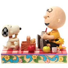   New JIM SHORE PEANUTS Figurine SNOOPY WOODSTOCK CHARLIE BROWN Picnic Apple Mug