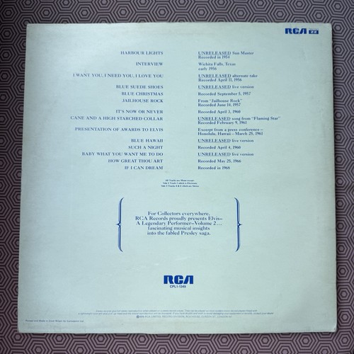 Elvis a Legendary Performer Volume 2 Vinyl Record - Picture 2 of 6