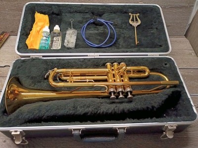 King 600 Trumpet Great Condition With Case And Accessories No Mouthpiece