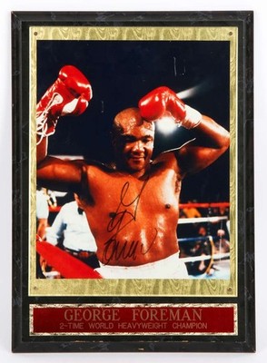 George Foreman signed Autogramm Display mit COA 2-facher Schwergewichts-Weltmeister